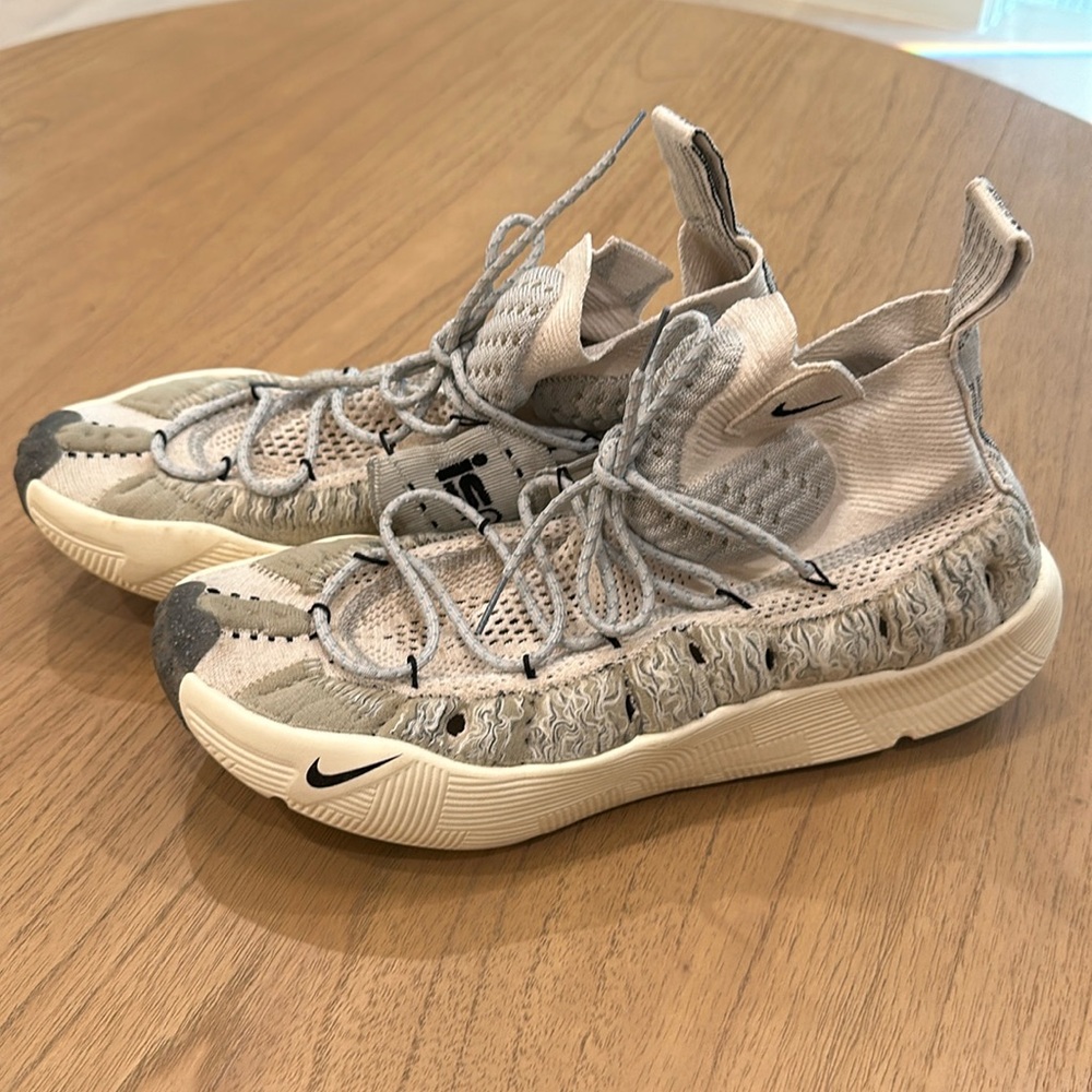 Nike high-top sneakers (men’s size 10.5)